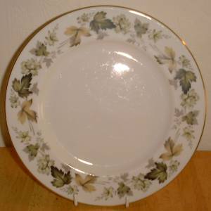 Royal Doulton Larchmont Dinner Plate