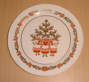 Spode Christmas Plate (1975)